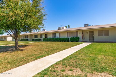 13667 N Newcastle Dr unit 97, Sun City, AZ 85351 - photo 2