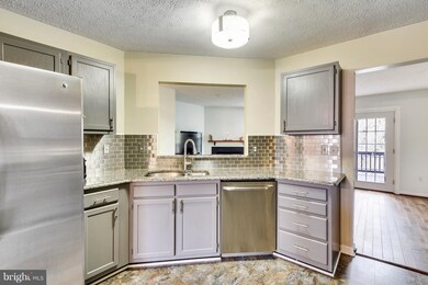 1405 Falcon Nest Ct unit 32, Arnold, MD 21012 - photo 6