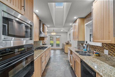 1203 Oakhurst Dr, Southlake, TX 76092 - photo 6