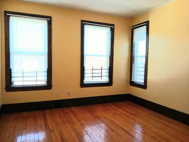 44 B Park St unit 3, Lynn, MA 01905 - photo 4