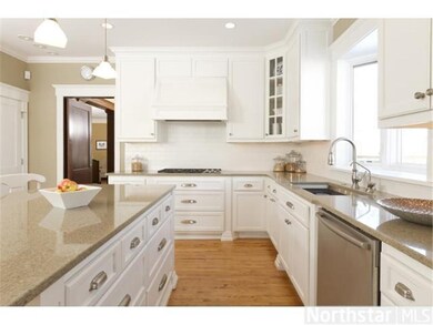 Fabulous center island kitchen