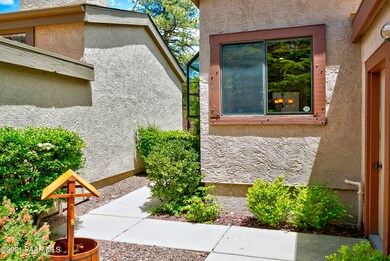 002_Nicely landscaped walkway