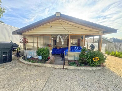 248 Parrish Ave, Paris, KY 40361 - photo 5