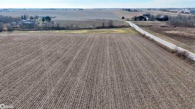 115 Benesh Ln, Cedar Rapids, IA 52404 - photo 4