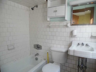 126 Main St unit 1R, Warren, RI 02885 - photo 5