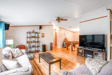 381 Fairfield Dr DeFuniak Springs FL 324