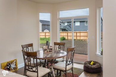 Little Su-large-011-Breakfast Nook-1500x