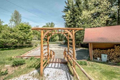 593 Fellows Rd, Guildhall, VT 05905 - photo 6