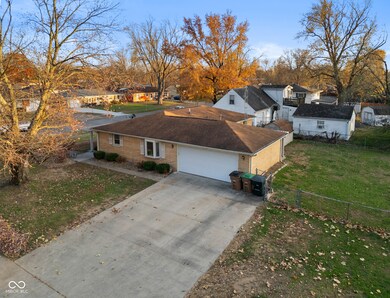 2132 Timbercrest Dr, Columbus, IN 47203 - photo 5