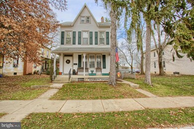 823 Mount Laurel Ave, Temple, PA 19560 - photo 2