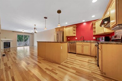 68 Trail Haven Dr, Londonderry, NH 03053 - photo 6