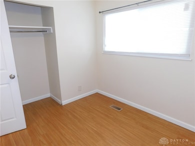 608 Monaco Dr, Springfield, OH 45506 - photo 6