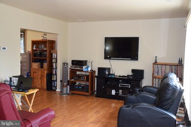 12220 Kings Arrow St, Bowie, MD 20721 - photo 3