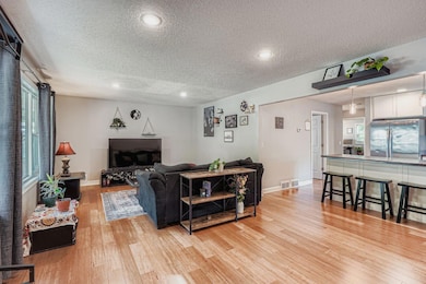 3142 Grimes Ave N, Robbinsdale, MN 55422 - photo 6