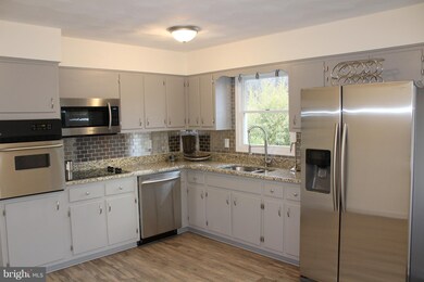 1588 Runnymeade Rd, Bunker Hill, WV 25413 - photo 7