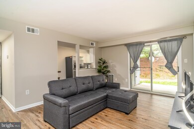 2769 Bordeaux Place unit 24B3, Woodbridge, VA 22192 - photo 4