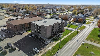 7945 S Oketo Ave unit 404, Bridgeview, IL 60455 - photo 4