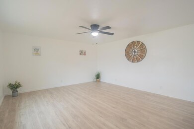 4065 N Eddy Ave, Fresno, CA 93727 - photo 6