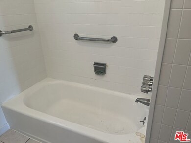 829 W 138th St, Compton, CA 90222 - photo 4