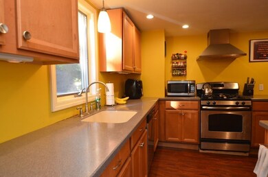 555 Front St, Weymouth, MA 02188 - photo 3