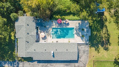 302 Oakdale St, Manchester, TN 37355 - photo 6