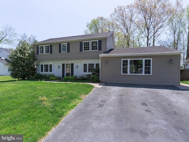 13003 Maepine Ct, Fairfax, VA 22033 - photo 3