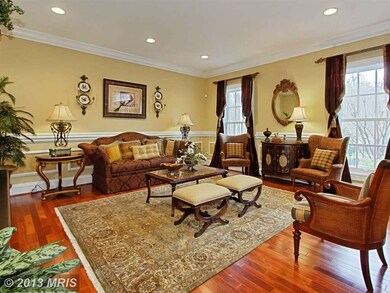 15604 Jillians Forest Way, Centreville, VA 20120 - photo 4