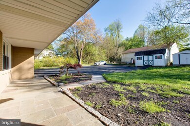 10676 Scaggsville Rd, Laurel, MD 20723 - photo 5