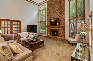 2090 Persimmon Ct, Naperville, IL 60565 - photo 6