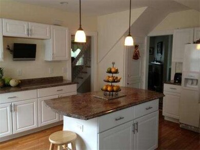 16 Wetherell St, Worcester, MA 01602 - photo 6