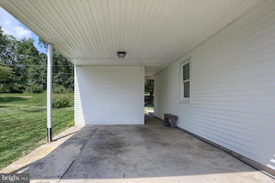 9 James St, Middletown, PA 17057 - photo 4