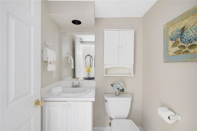 17 Vanderbilt Dr unit 134, Narragansett, RI 02882 - photo 5