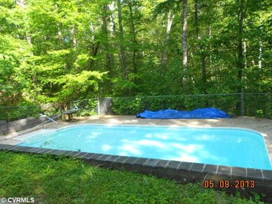 Pool - Any one for a Swim ??   Offers privacy and 