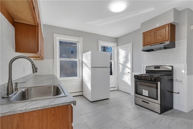 352 Orms St unit 2, Providence, RI 02908 - photo 3