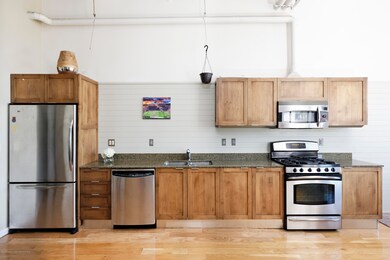231RobinsonUnit310_HiRes_200806005