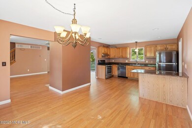 431 W Park Ave, Oakhurst, NJ 07755 - photo 5