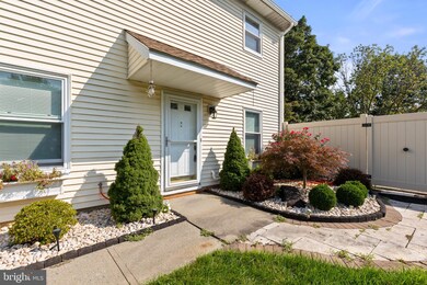 37 Spyglass Ct, East Windsor, NJ 08520 - photo 3