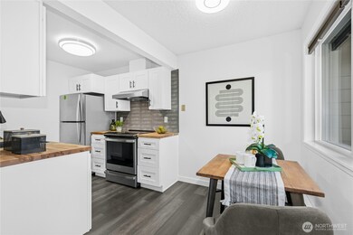 2034 14th Ave W unit 304, Seattle, WA 98119 - photo 6