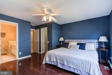 1723 Kingsgate Ct, Alexandria, VA 22302 - photo 4