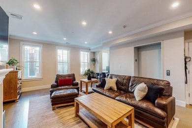 205 W 8th St unit 1, Boston, MA 02127 - photo 4