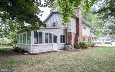 8108 Runnymeade Dr, Frederick, MD 21702 - photo 3