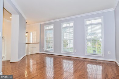 16484 Steerage Cir, Woodbridge, VA 22191 - photo 4