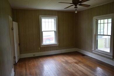 513 Oak St, Manchester, TN 37355 - photo 7