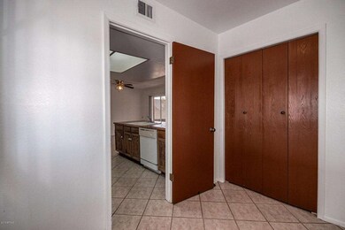 1850 N Hibbert Cir, Mesa, AZ 85201 - photo 5