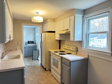 12 Seneca Rd, Woburn, MA 01801 - photo 4