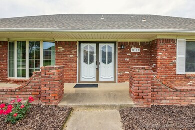 7017 E 48th St, Tulsa, OK 74145 - photo 3