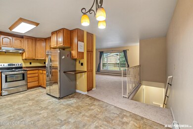 8001 Resurrection Dr, Anchorage, AK 99504 - photo 7