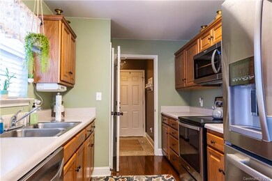 731 Jennings Rd unit 6, Statesville, NC 28625 - photo 6