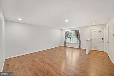 5606 Fishermens Ct, Clinton, MD 20735 - photo 3