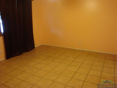 1106 Lake Dr, Longview, TX 75601 - photo 2